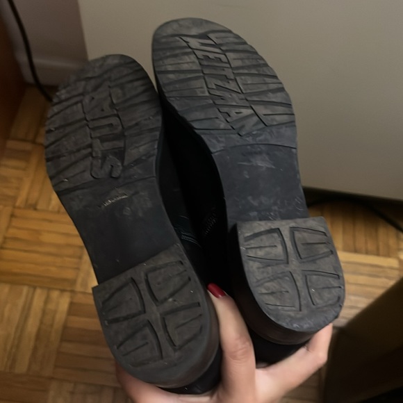 Stuart Weitzman Hilo Thigh High Boots - Picture 10 of 10